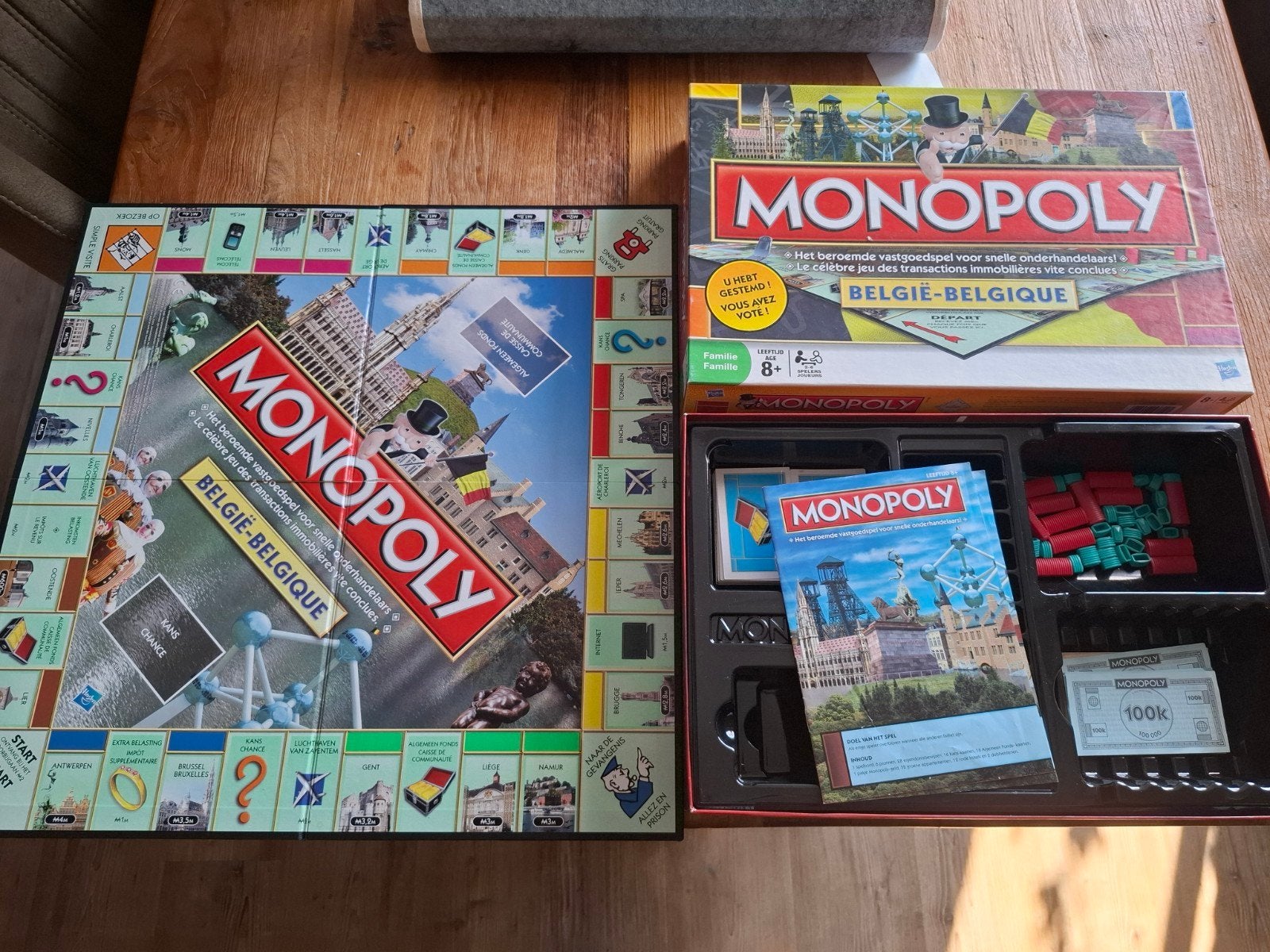 Monopoly België-Belgique - Zo goed als nieuw, Hobby en Vrije tijd, Gezelschapsspellen | Bordspellen, Vijf spelers of meer, Ophalen of Verzenden