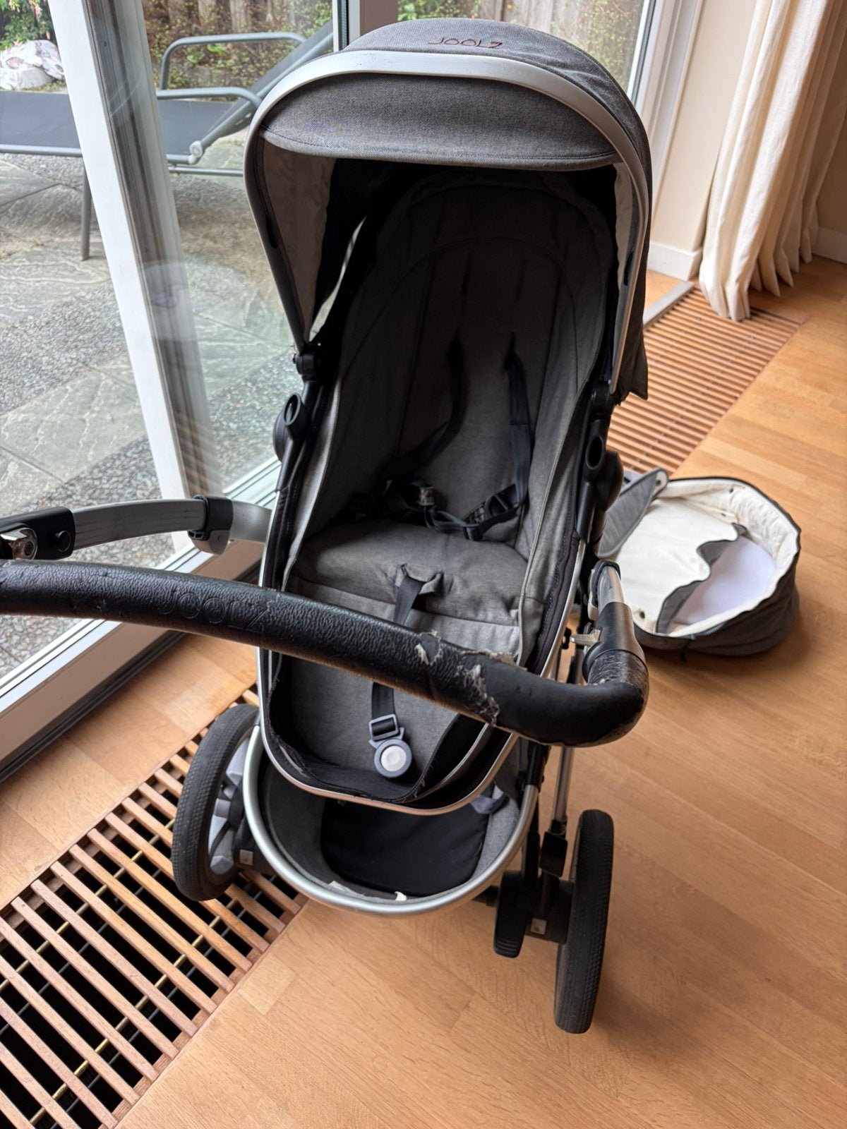 Joolz Geo kinderwagen grijs, compleet met cocoon en XL mand, Ophalen, Gebruikt, Kinderwagen, Overige merken