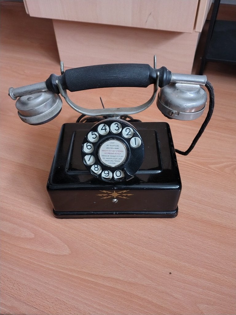 Oude antieke telefoon BTMC 2652, Ophalen of Verzenden