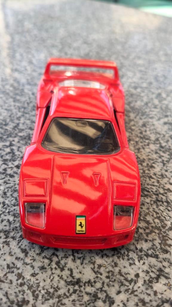 Ferrari F40 Maisto Shell Schaal 1/39 - Rood Modelauto, Hobby en Vrije tijd, Modelauto's | Overige schalen, Ophalen of Verzenden