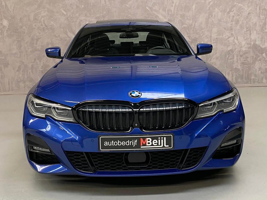 BMW 3-serie 330d xDrive High Executive /Dakje /360 Camera /H, Auto's, BMW, Automaat, Euro 6, 2993 cc, Blauw