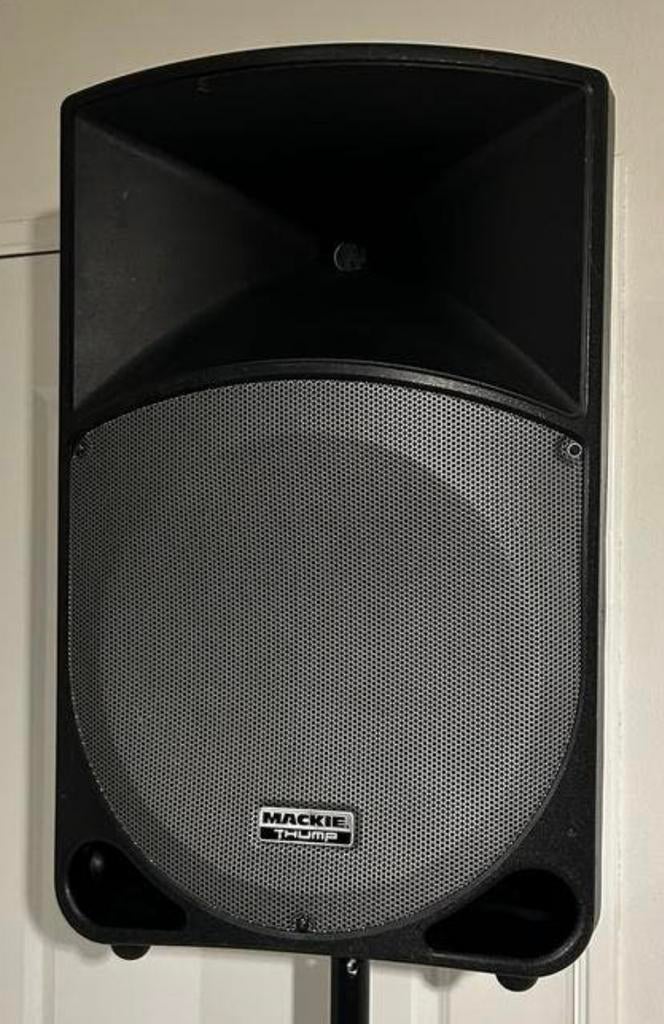 Mackie 15” Actieve 2-Weg Speakerset, Muziek en Instrumenten, Ophalen of Verzenden, Zo goed als nieuw, Minder dan 500 watt