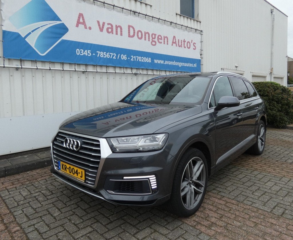 Audi Q7 3.0 TDI E-TRON QUATTRO S-Line,Pano,Leer,Camera.Memor, Auto's, Gebruikt, 259 pk, 2800 kg, Leder