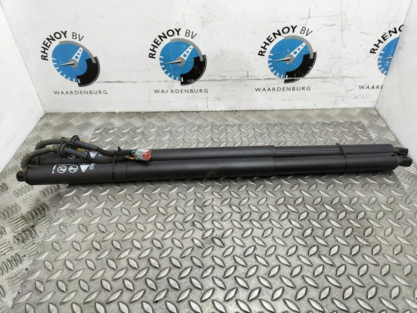 FORD PUMA Titanium ACHTERKLEP GASVEER / ELEKTRISCHE SPINDEL, Ophalen of Verzenden, Gebruikt, Stiba lid