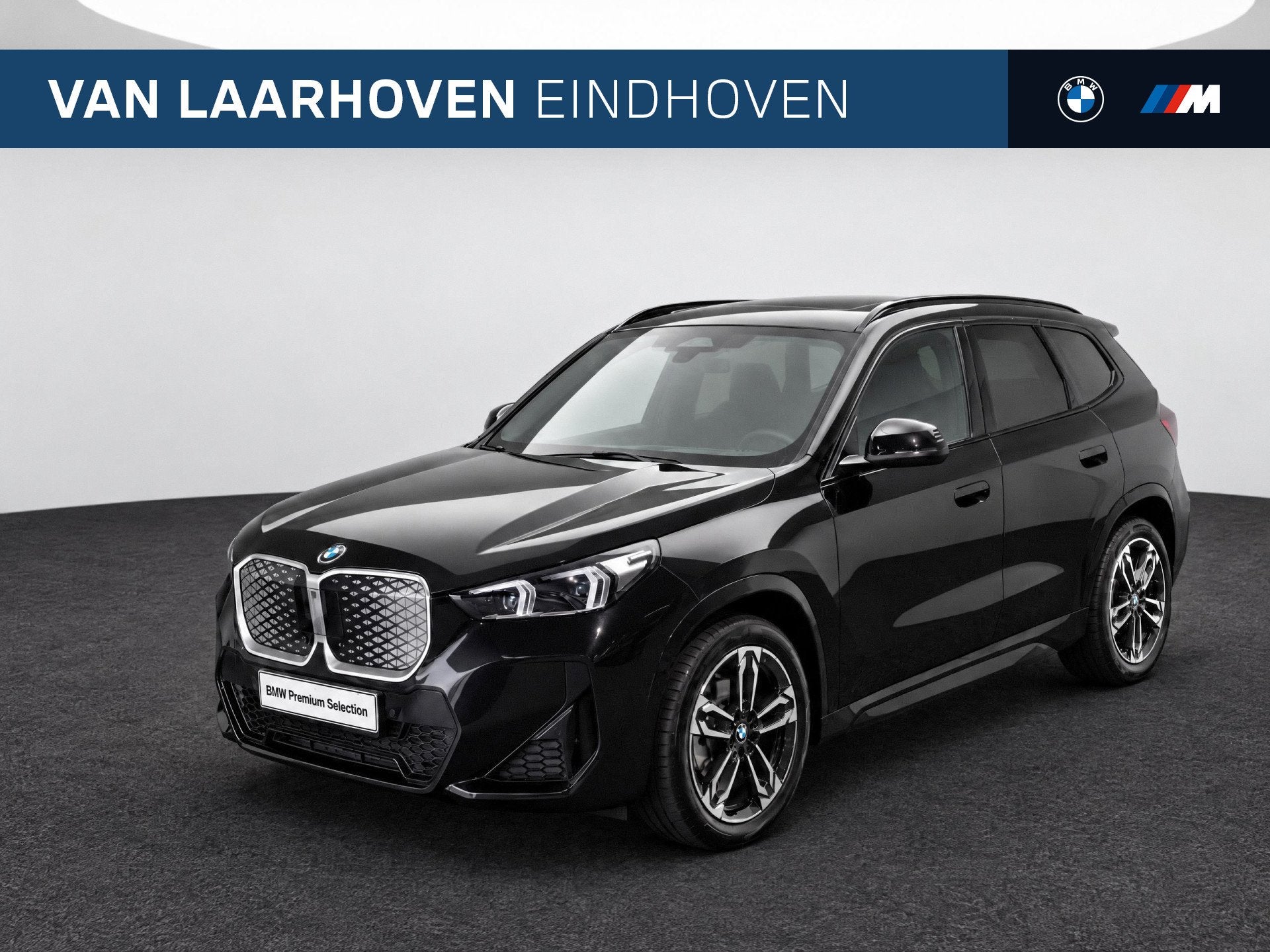 BMW iX1 eDrive20 M Sport / Panoramadak / Sportstoelen / Comf, Dealer onderhouden, Gebruikt, Met garantie (alle), 24 min