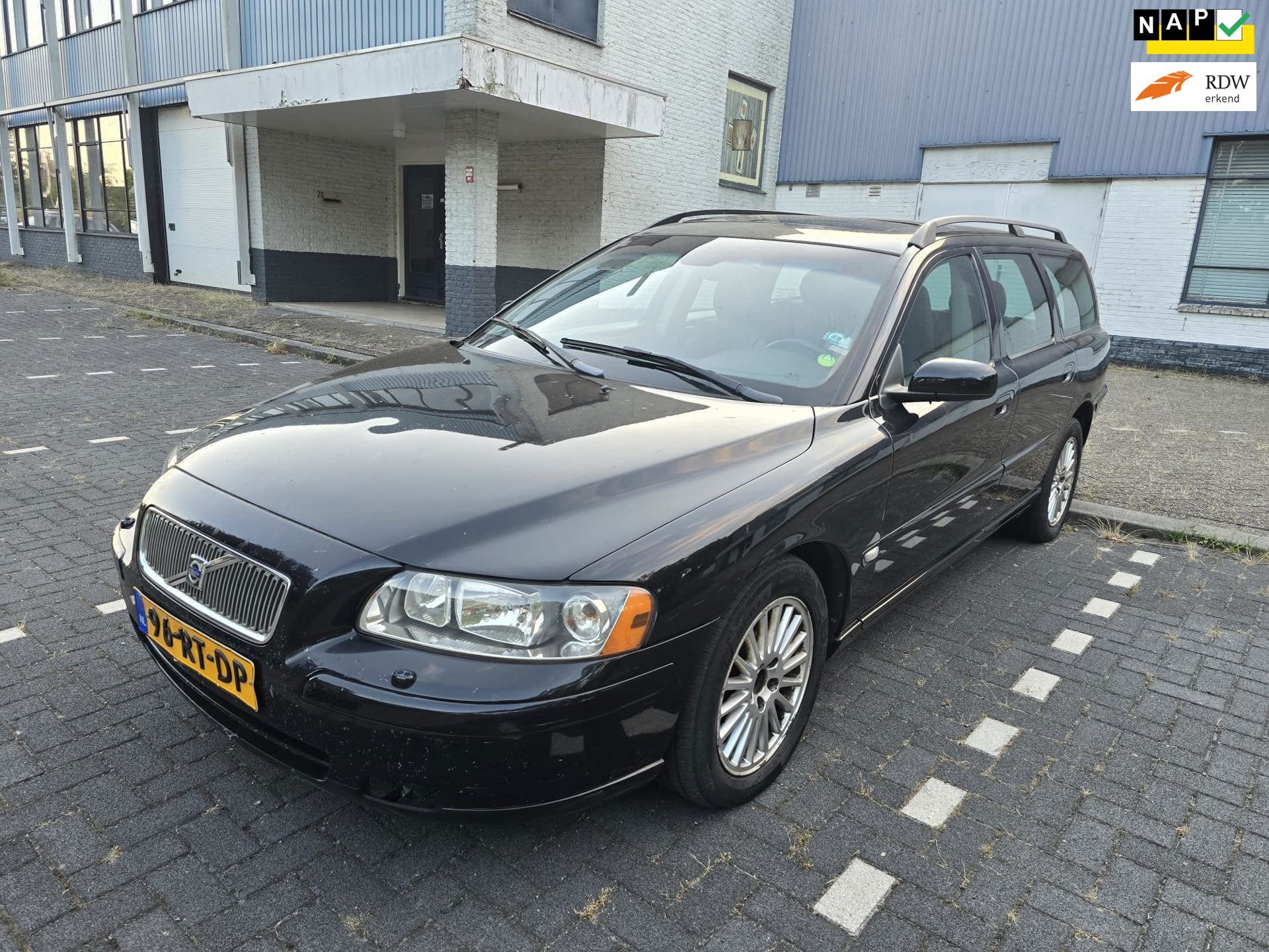 Volvo V70 2.5T Ocean Race Automaat Airco Trekhaak, 93 €/maand, Euro 4, 750 kg, 5 stoelen