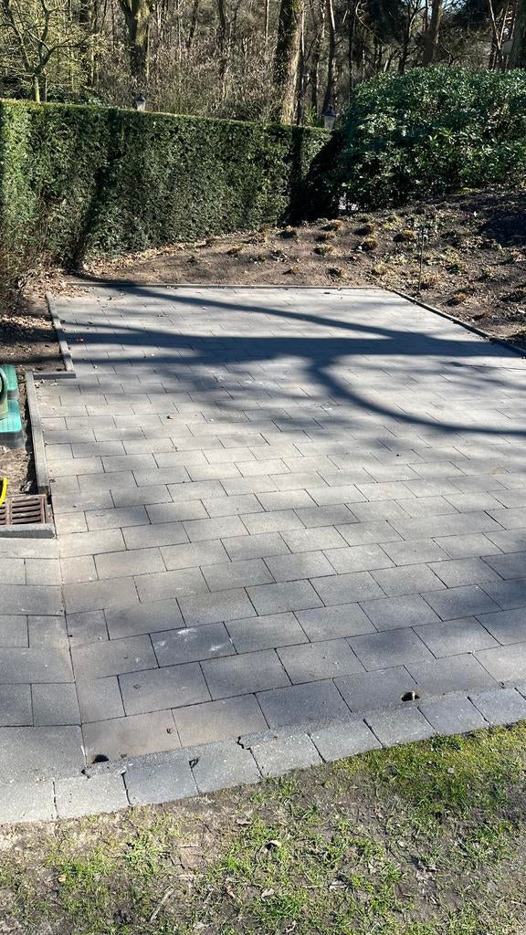Betonstenen 30x20x5cm met betonbanden ca 5 jaar oud, Ophalen, Gebruikt, Klinkers, 10 m² of meer