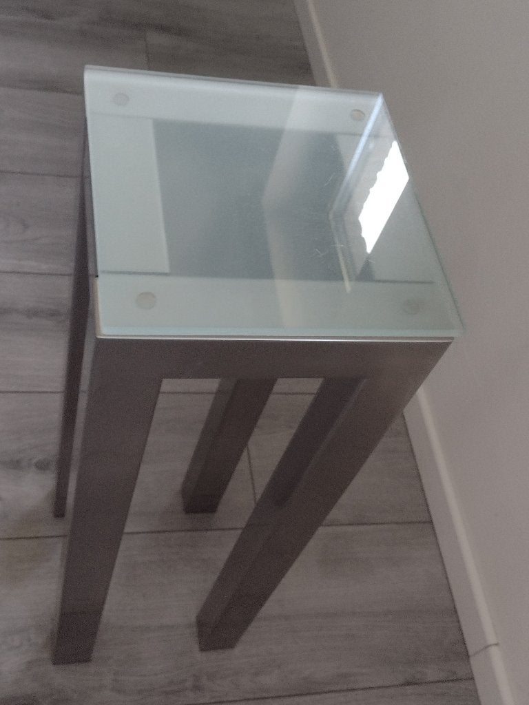 RVS plantentafeltje matglazen blad., Huis en Inrichting, Tafels | Bijzettafels, Ophalen, Minder dan 55 cm, Metaal of Aluminium