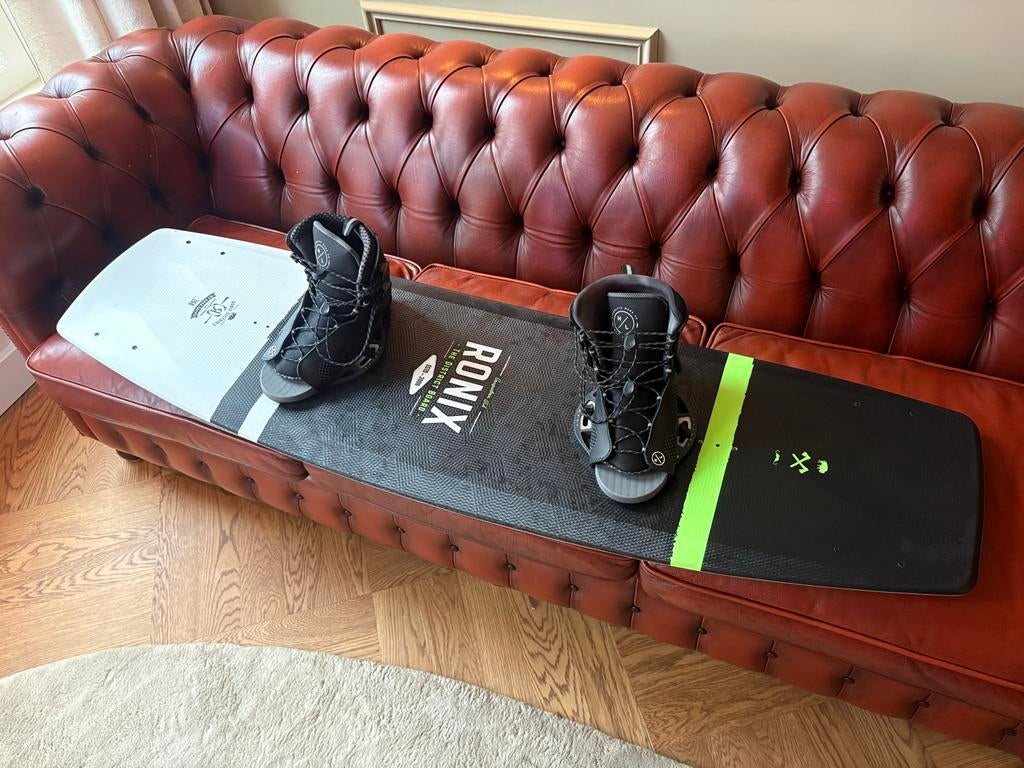 Ronix Wakeboard 150 - Zo goed als nieuw!, Watersport en Boten, Ophalen, Zo goed als nieuw, Board