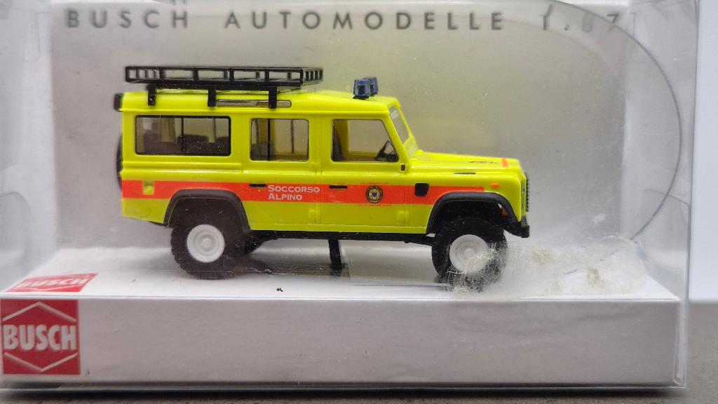 Land Rover Defender Italie Bergredding, Hobby en Vrije tijd, Modelauto's | 1:87, Ophalen of Verzenden, Zo goed als nieuw, Auto