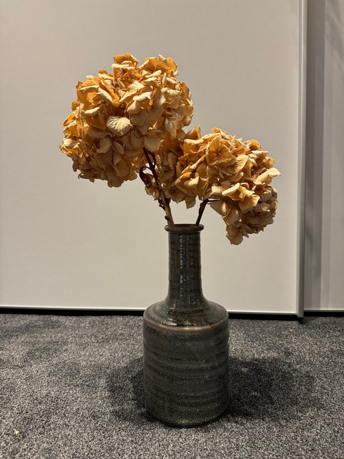 Groene vaas (exclusief gedroogde hortensia’s), Ophalen