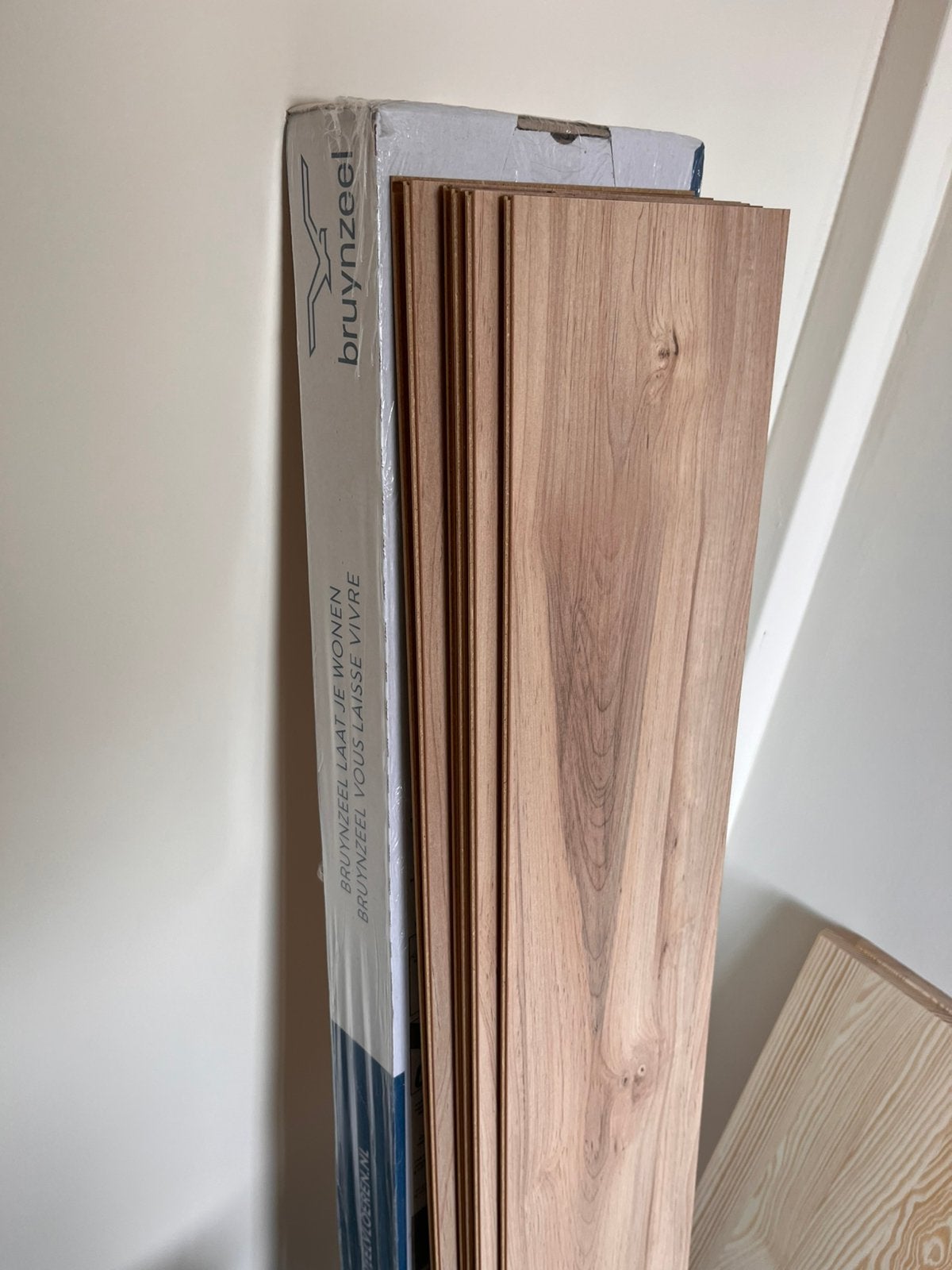 Laminaat Bruynzeel, 15 planken = ca. 3,3 m2, Doe-het-zelf en Verbouw, Ophalen, 50 tot 150 cm, Zo goed als nieuw, 10 tot 30 cm