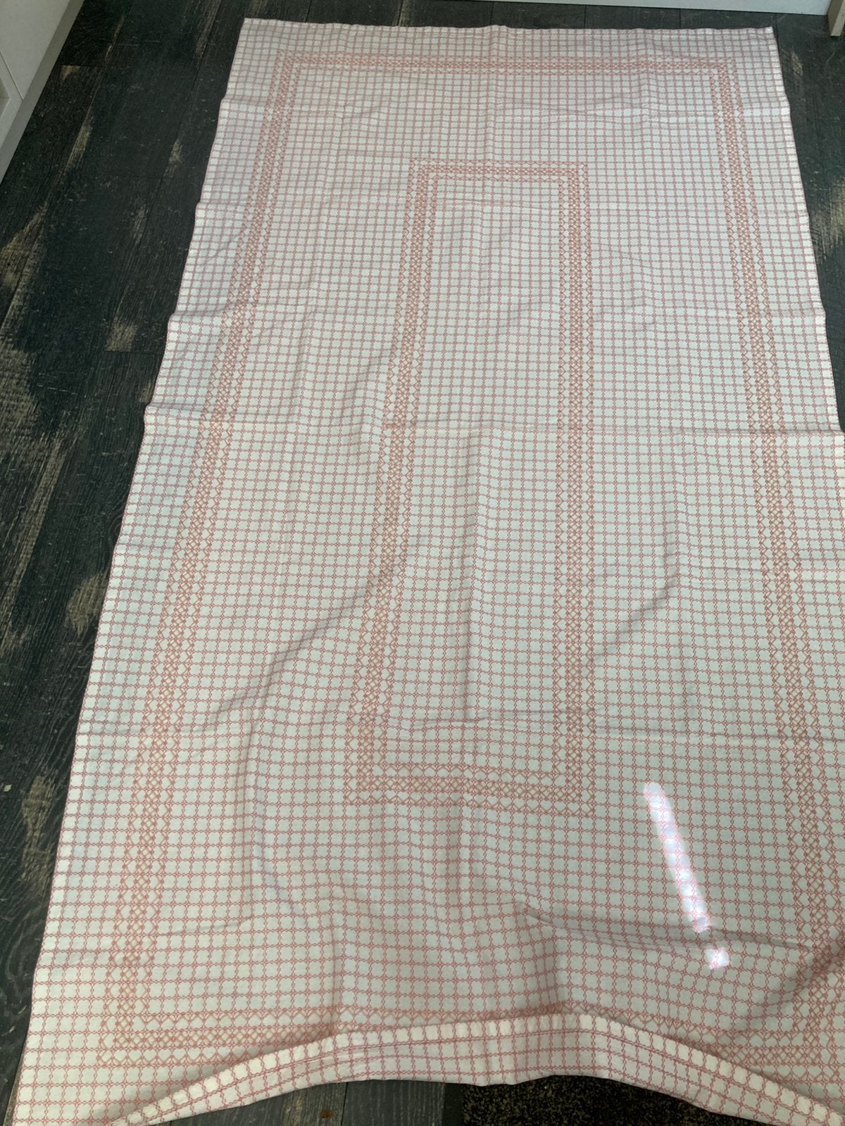 Tafelkleed Beiersbont rose (110826), Huis en Inrichting, Tafelkleden, Gebruikt, Ophalen of Verzenden, 110 cm, Roze