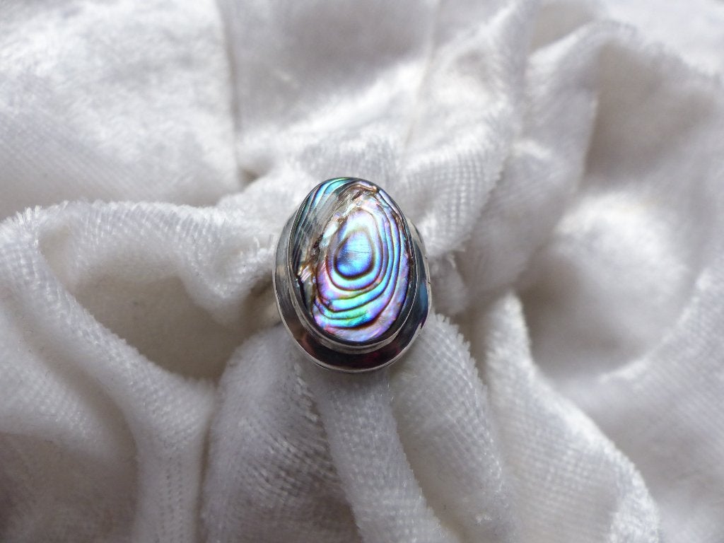 2 Mooie Zilveren Ringen - Doosje met Zee Opaal of Paarlmoer, Sieraden, Tassen en Uiterlijk, Antieke sieraden, Ring, Zilver, Verzenden