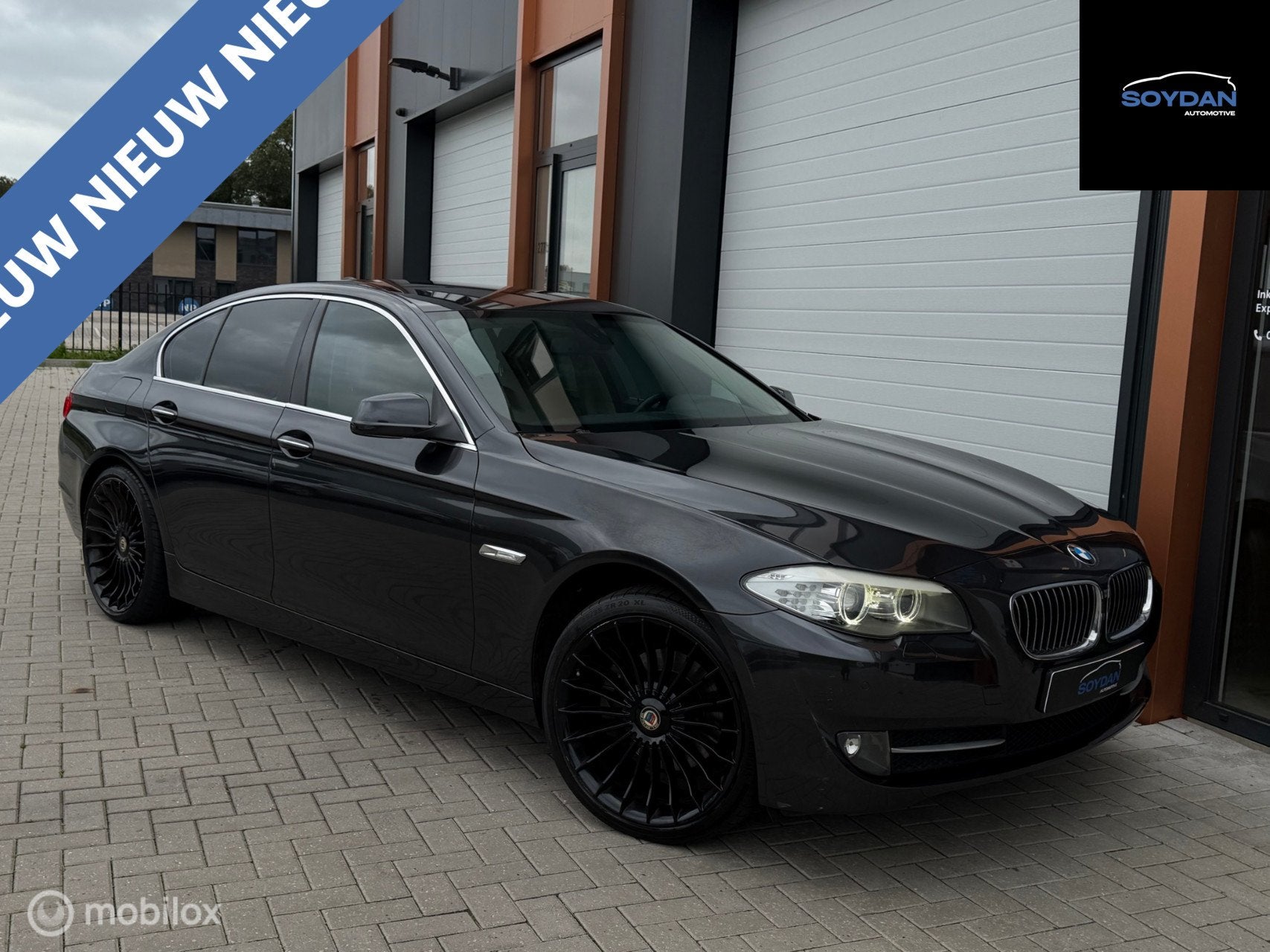 BMW 5-serie 523i High Executive | ALPINA | AUT | LEDER |, Auto's, Achterwielaandrijving, Gebruikt, 2000 kg, 2996 cc