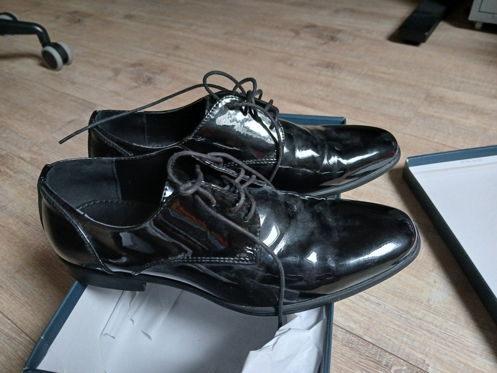 Pier One Nette Schoenen Zwart Lakleer Maat 43, Kleding | Heren, Schoenen, Zwart, Pier One, Ophalen of Verzenden, Zo goed als nieuw