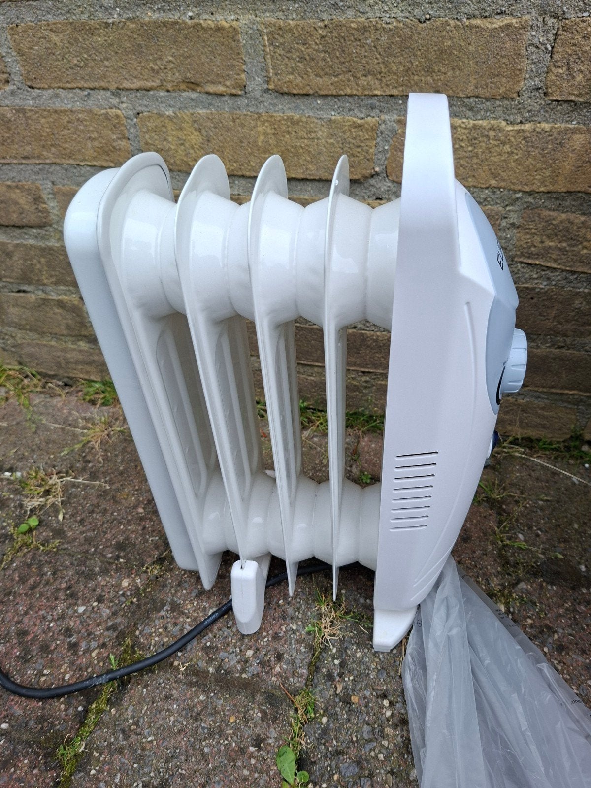 Elektrische Radiator 500W - Ideaal voor Caravan/Camper, Ophalen, Zo goed als nieuw