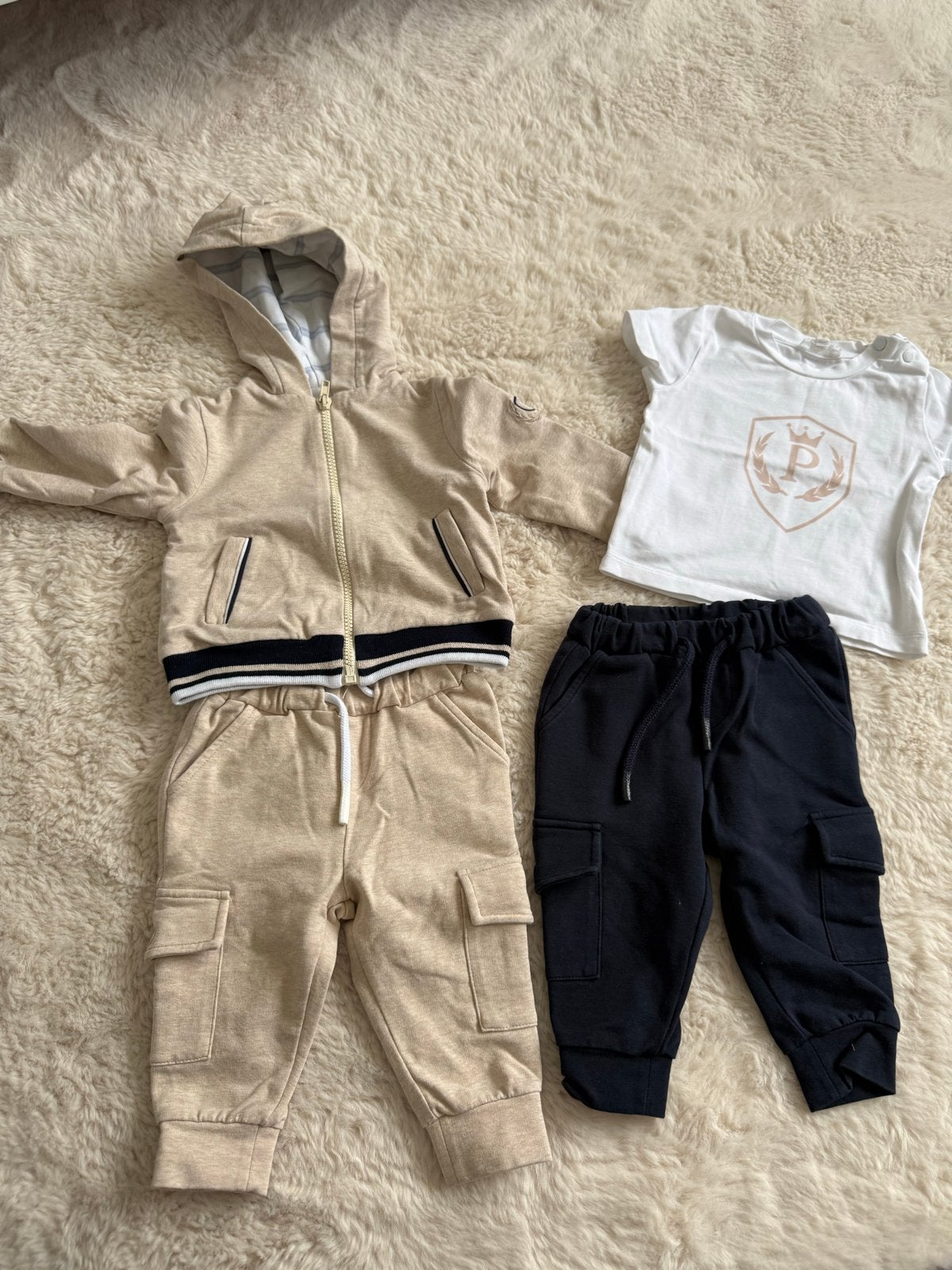 Babykleding set: joggingpak, T-shirt en polo, Ophalen of Verzenden, Zo goed als nieuw, Jongetje