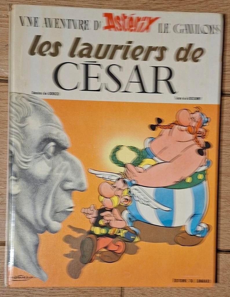 Asterix en de lauwerkrans van Caesar - Stripboek, Eén stripboek, Ophalen of Verzenden, Gelezen, René Goscinny en Albert Uderzo