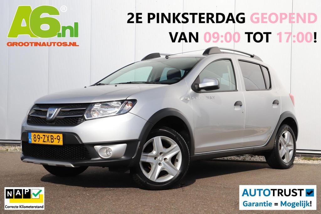 Dacia Sandero 0.9 TCe Stepway Lauréate Trekhaak Navigatie A, Auto's, Dacia, Voorwielaandrijving, Stof, Gebruikt, 31 €/maand