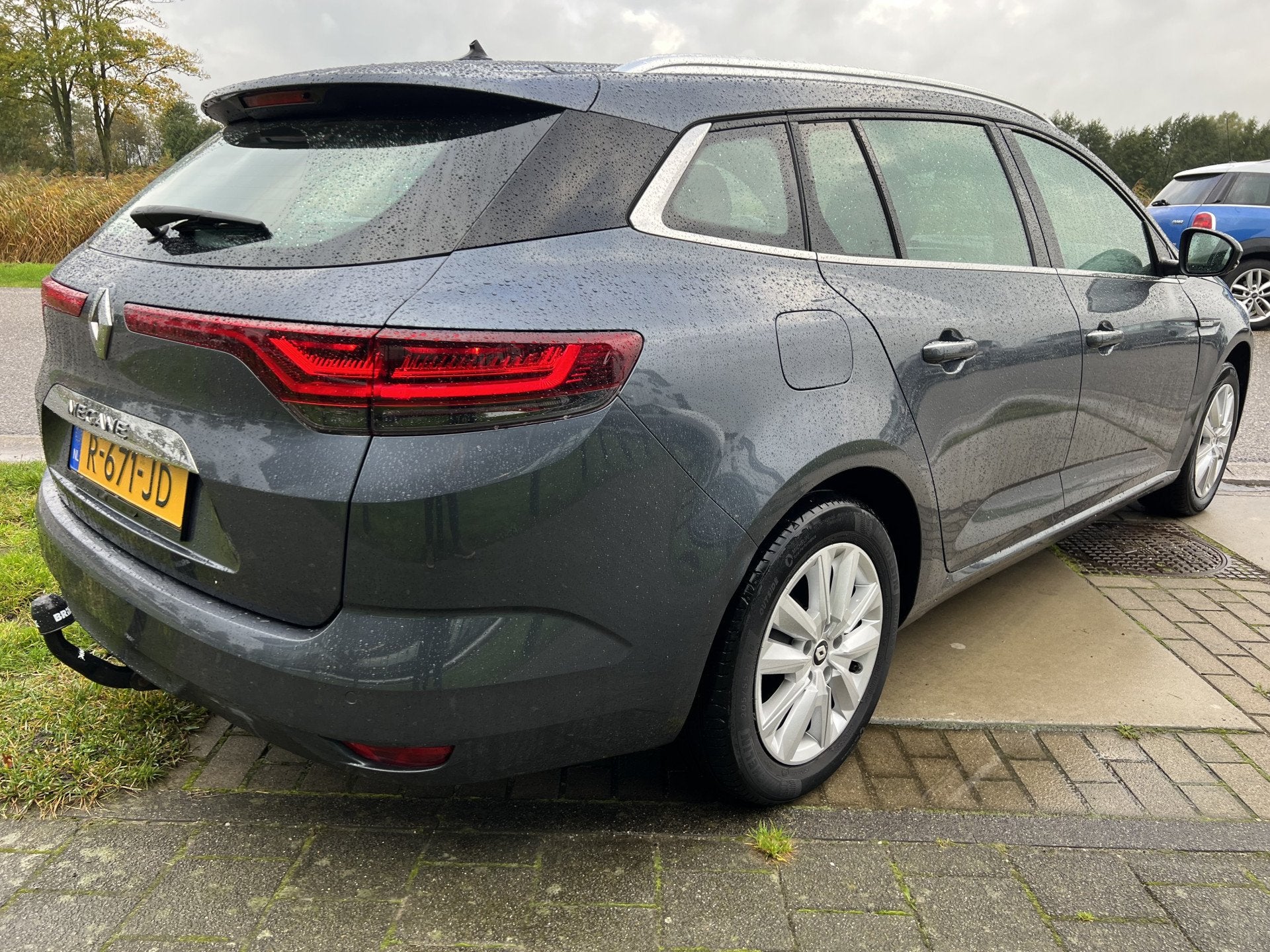 Renault Mégane Tce Business / Trekhaak / Cruise / Camera /, Auto's, Renault, Stof, Gebruikt, 116 pk, Origineel Nederlands