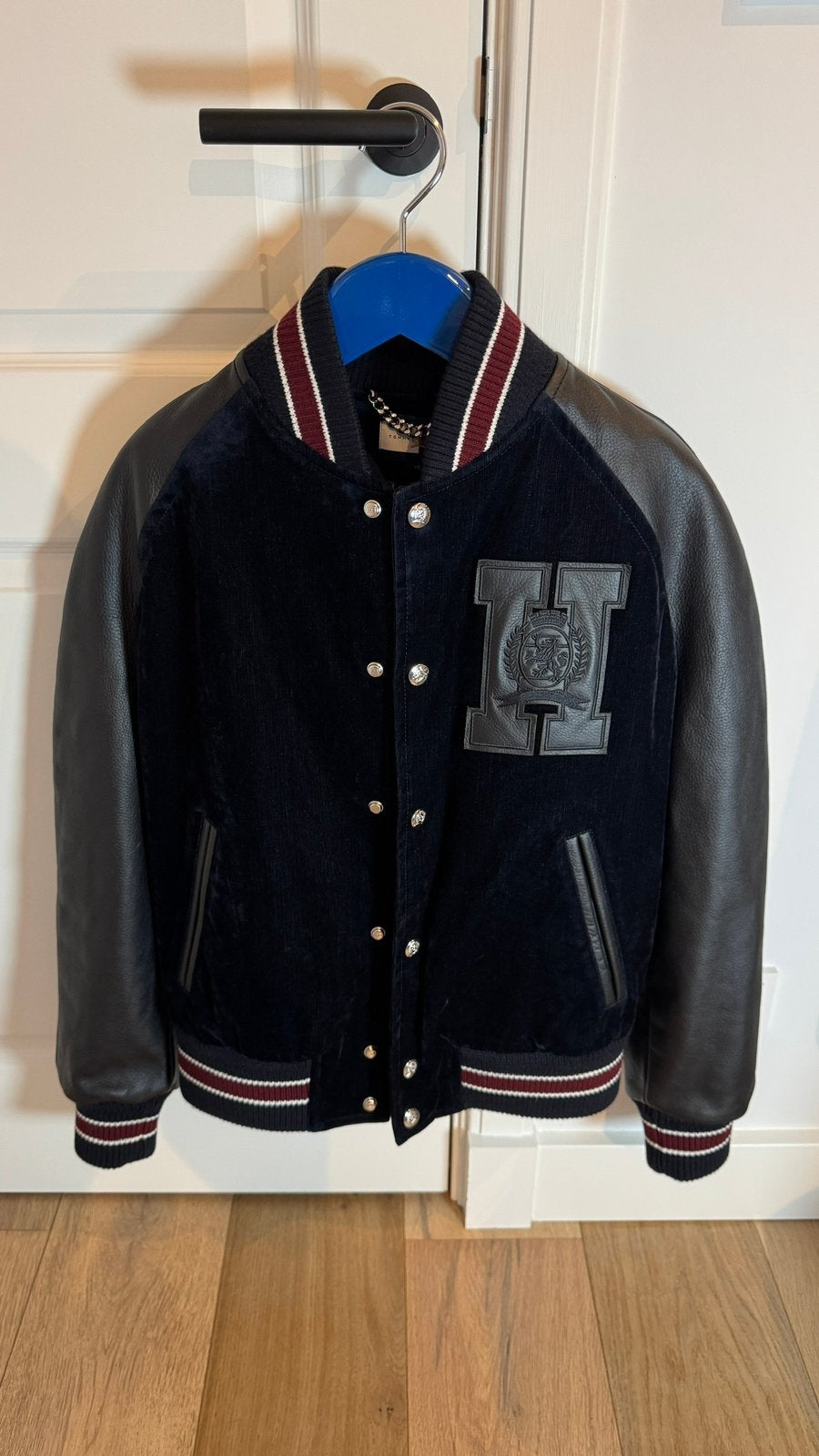 Tommy Hilfiger - Bomber Jacket, Kleding | Heren, Ophalen of Verzenden, Zo goed als nieuw, Maat 46 (S) of kleiner, Zwart