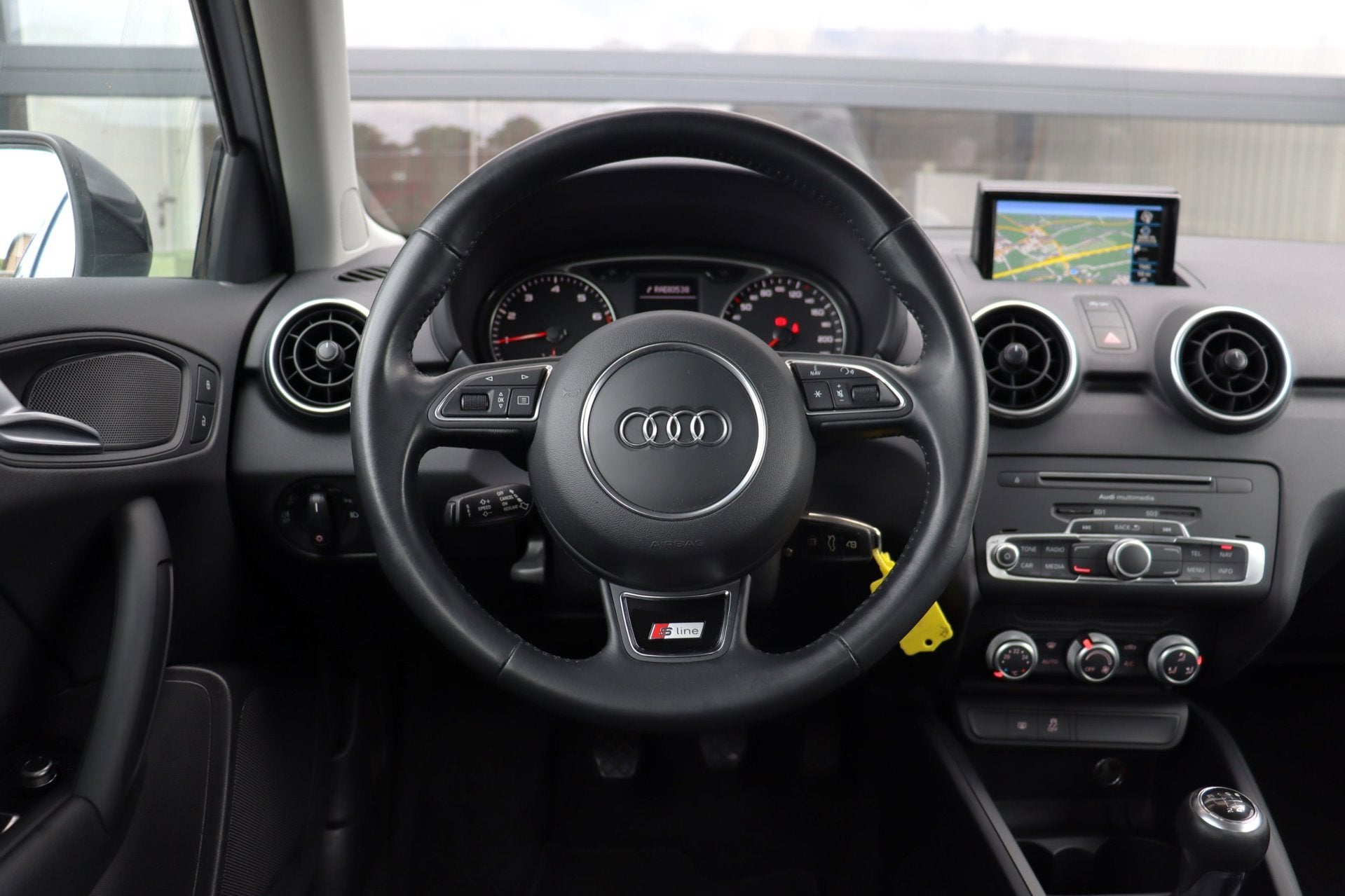 Audi A1 Sportback 1.0 TFSI Pro Line | NAP | S-Line | Cruise, Voorwielaandrijving, Euro 6, 95 pk, 4 stoelen