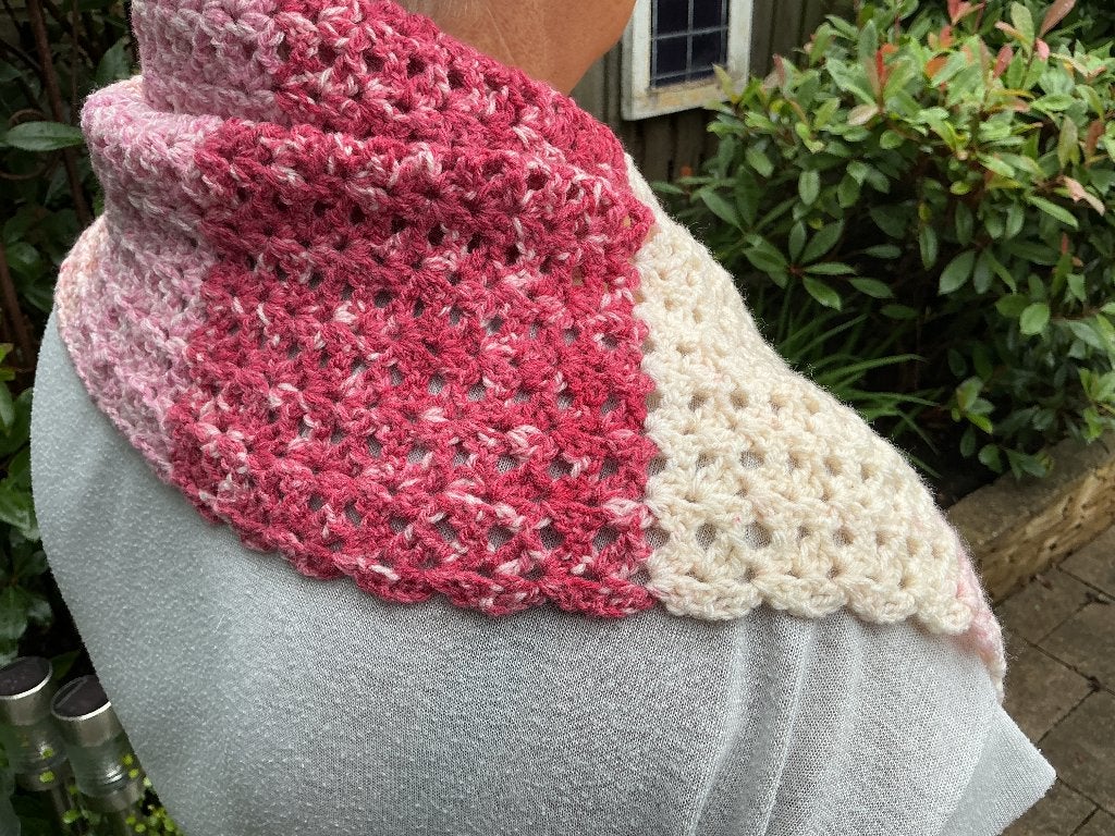 Omslagdoek / Stola (Oud Rosé Handgemaakt, Ophalen of Verzenden, Nieuw, Maat 46/48 (XL) of groter, Sjaal