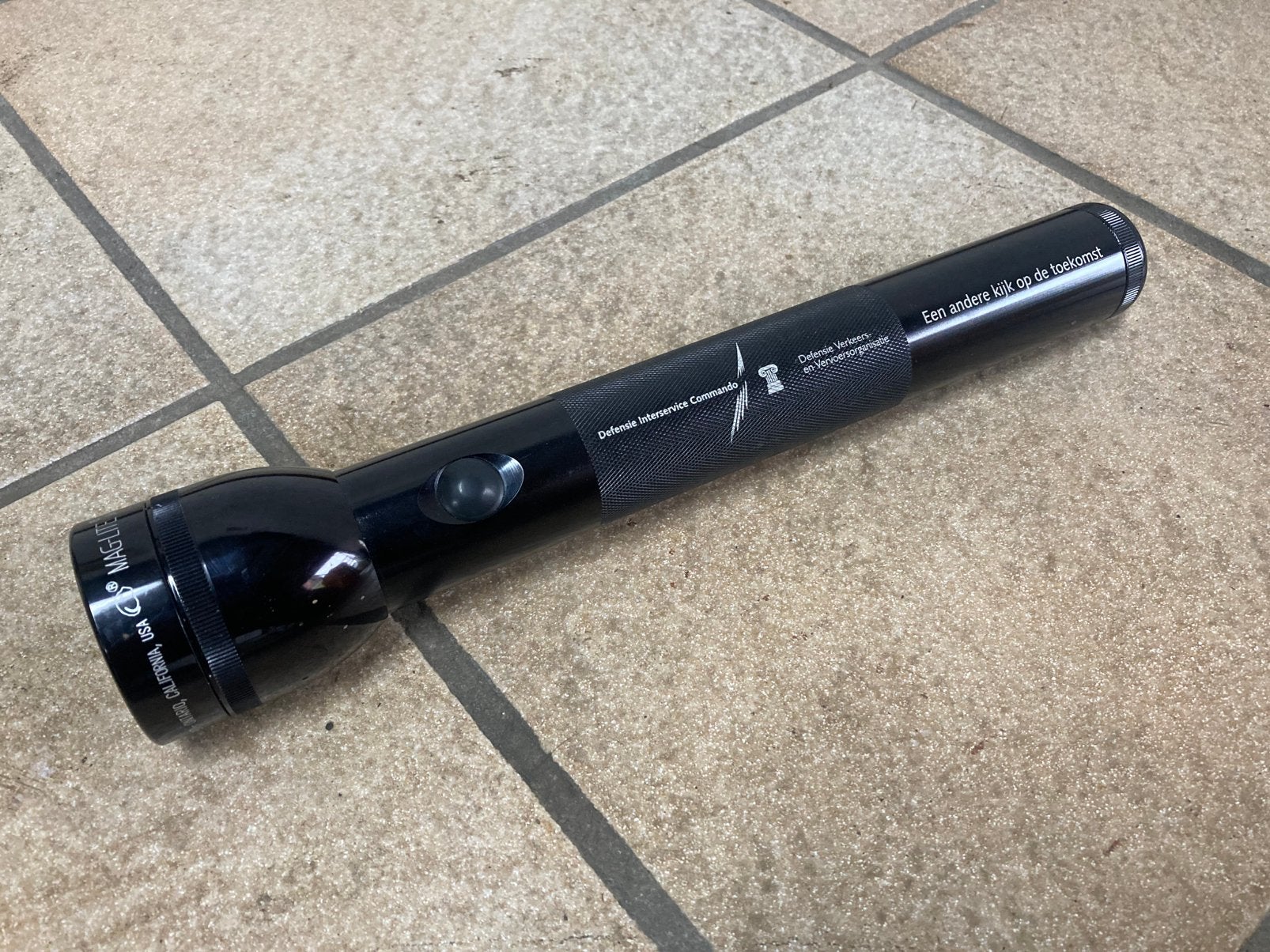 Maglite 32 cm lang ( 3 batterijen ), Ophalen, Zo goed als nieuw, Batterij