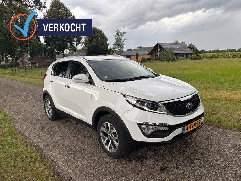 Kia Sportage 2.0 BusinessLine | Camera | Leder | Trekhaak |, Auto's, Kia, Gebruikt, 4 cilinders, Wit, Handgeschakeld
