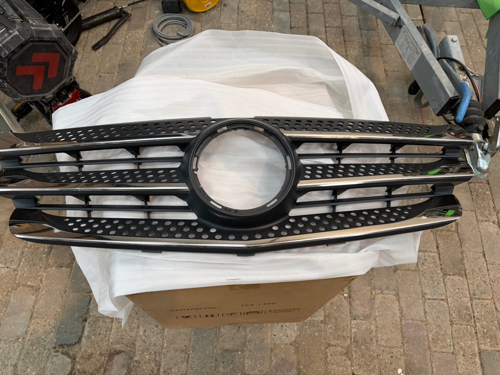 Mercedes vito grill, Ophalen, Bumper