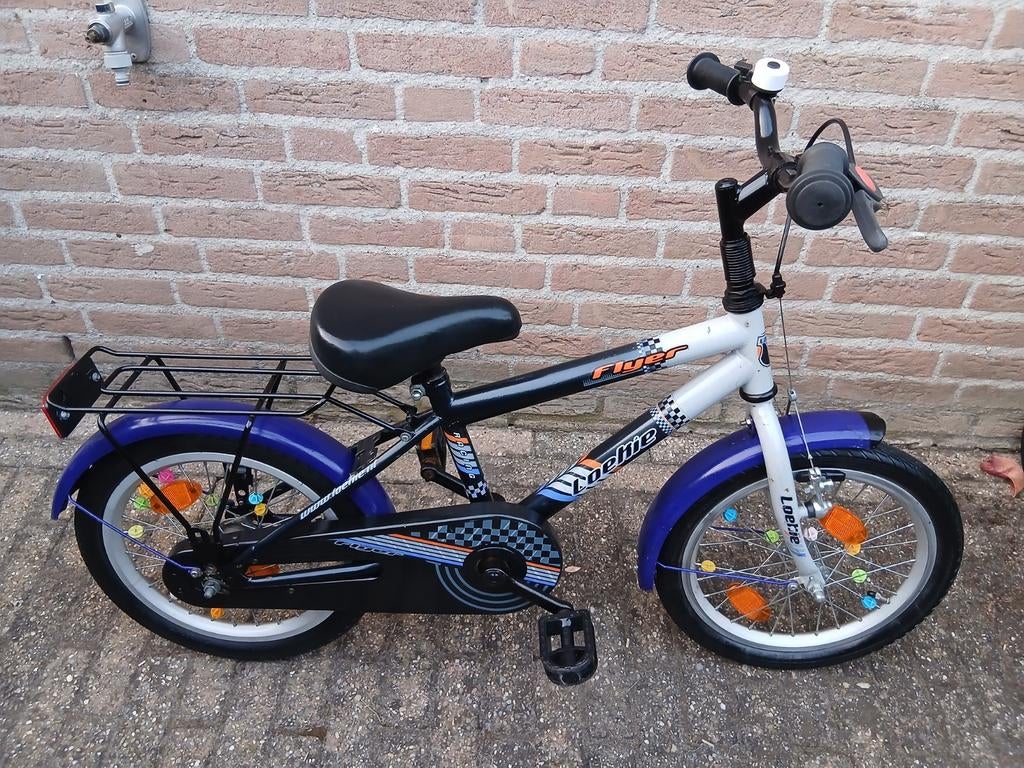 Loekie Flyer Kinderfiets 16 inch - Blauw/Zwart, Fietsen en Brommers, Fietsen | Jongens, Ophalen, Terugtraprem, Gebruikt, Loekie