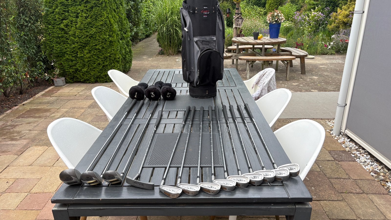 Golftas met diverse sticks, Sport en Fitness, Golf, Ophalen, Gebruikt, Tas