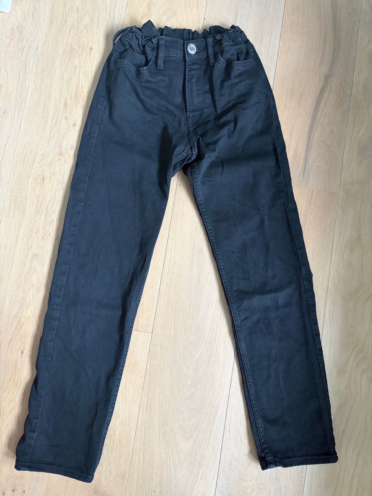 H&M Jeans Zwart Maat 140 zgan, Ophalen of Verzenden, Zo goed als nieuw, Jongen of Meisje, Broek
