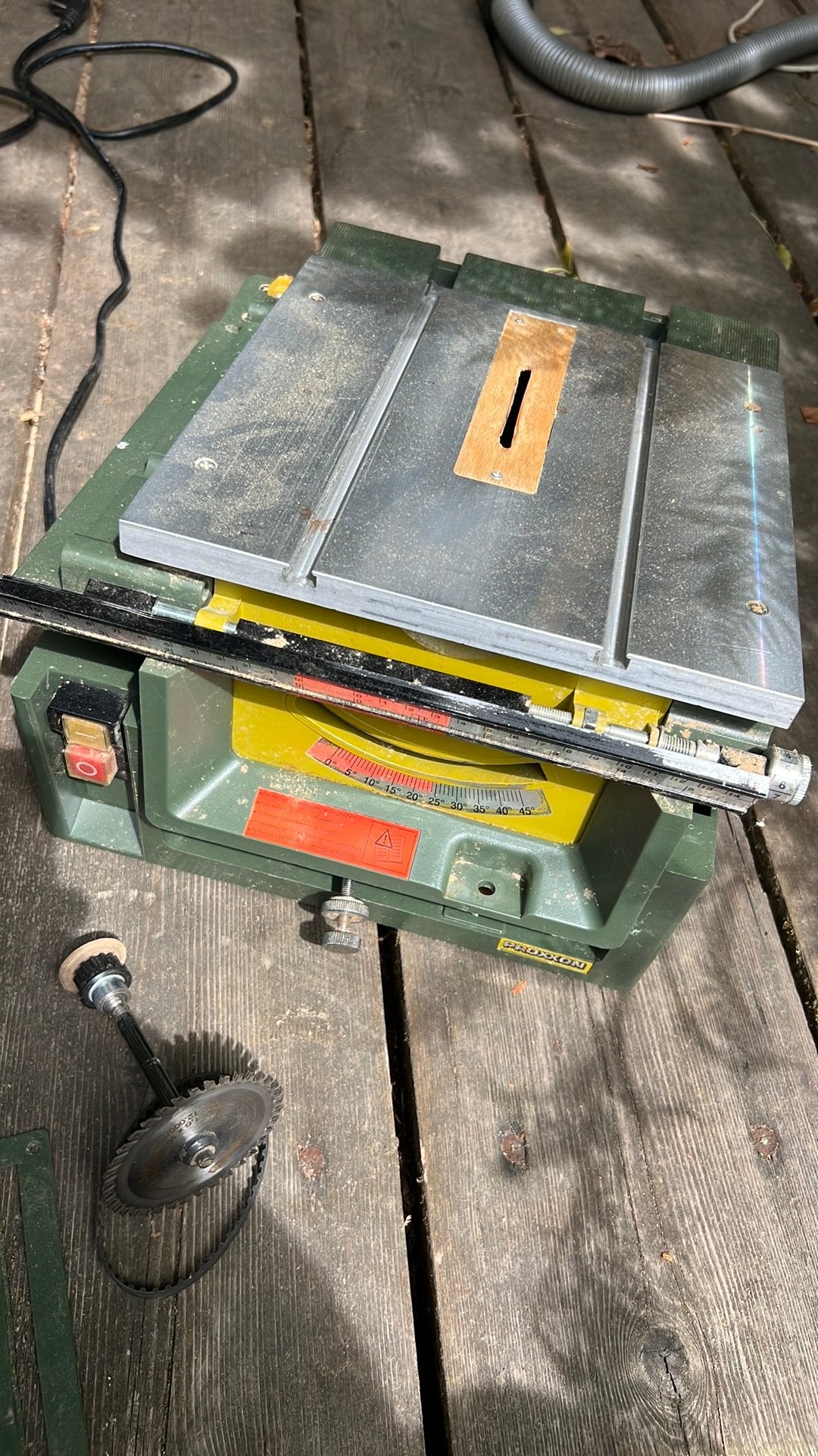 Proxxon FET zaagtafel voor hobby - as moet vervangen worden, Doe-het-zelf en Verbouw, Gereedschap | Zaagmachines, Minder dan 30 mm