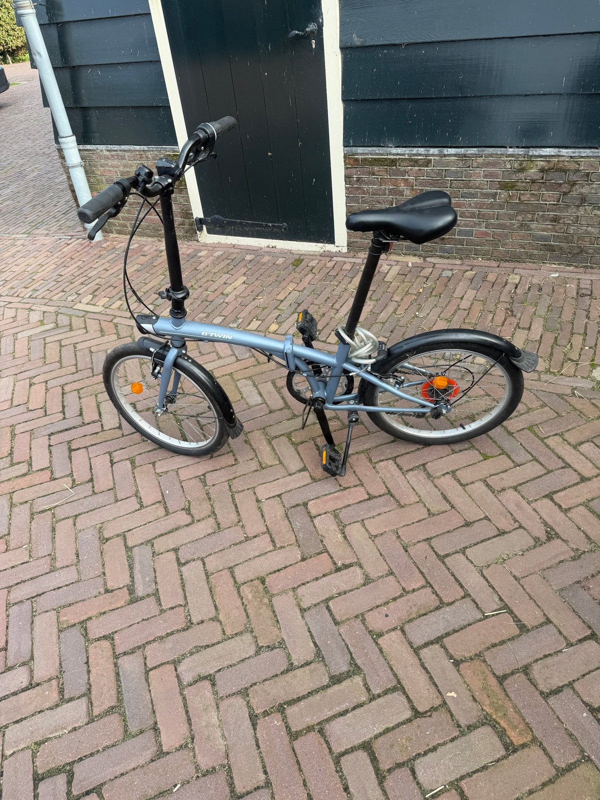 B'Twin opvouwbare fiets, ideaal voor woon-werkverkeer, Fietsen en Brommers, 20 inch of meer, Gebruikt, Velgrem, Versnellingen