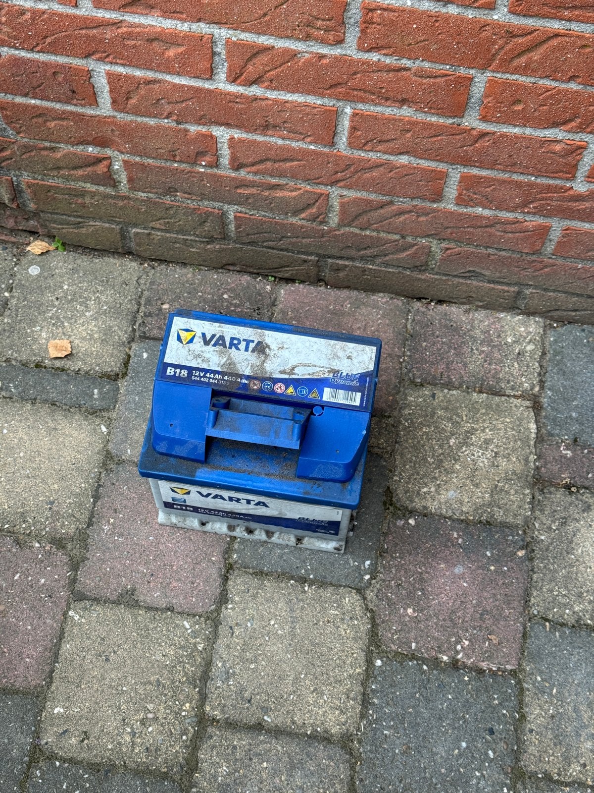 Varta Blue Dynamic B18 12V 44Ah 440A Accu, Ophalen of Verzenden, Gebruikt, Universele onderdelen
