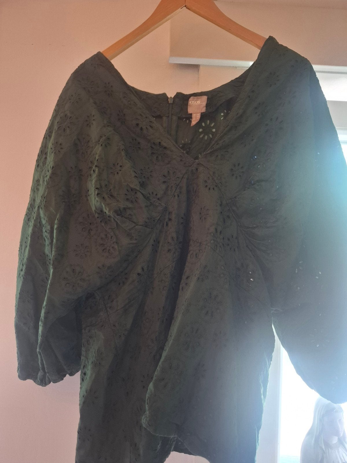 Kanten bloes in warm groen, maat 46, Kleding | Dames, ASOS, Maat 46/48 (XL) of groter, Ophalen of Verzenden, Zo goed als nieuw