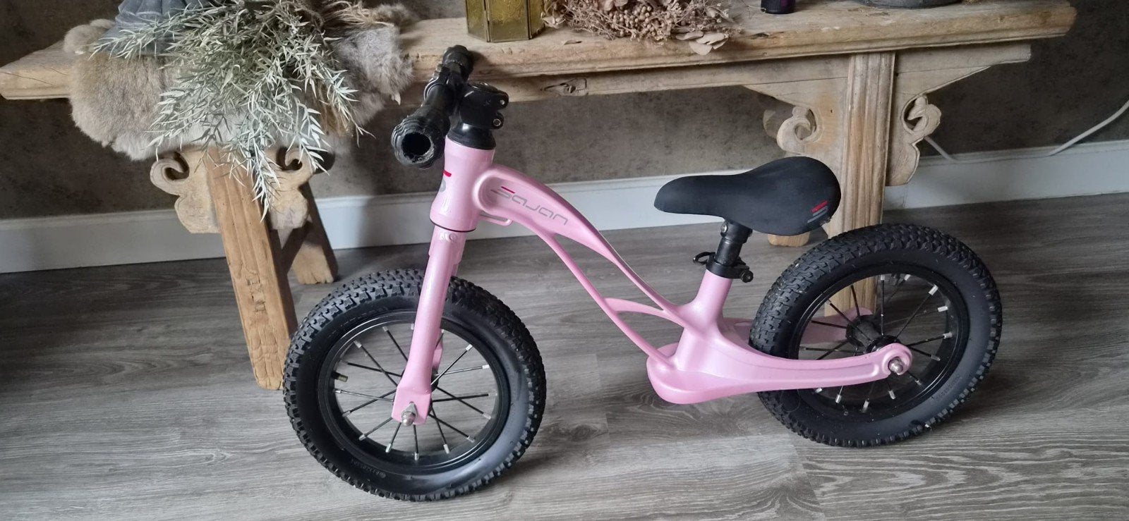 Roze loopfiets van Scouzin - Zo goed als nieuw, Ophalen, Zo goed als nieuw, 16 tot 20 inch, Scouzin