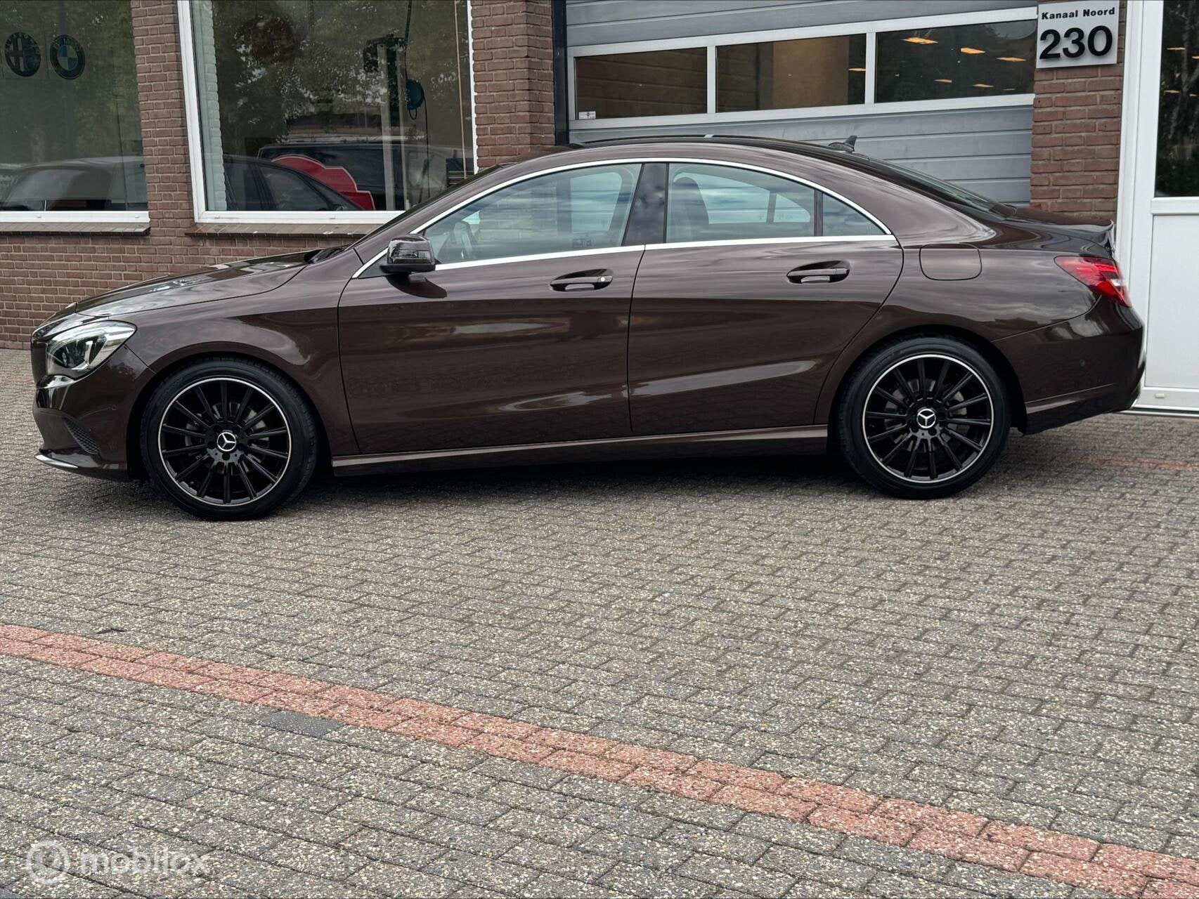 Mercedes CLA klasse 180 AIRCO/CRUISE/NAVI/CAMERA, Auto's, Voorwielaandrijving, CLA, Gebruikt, 4 cilinders