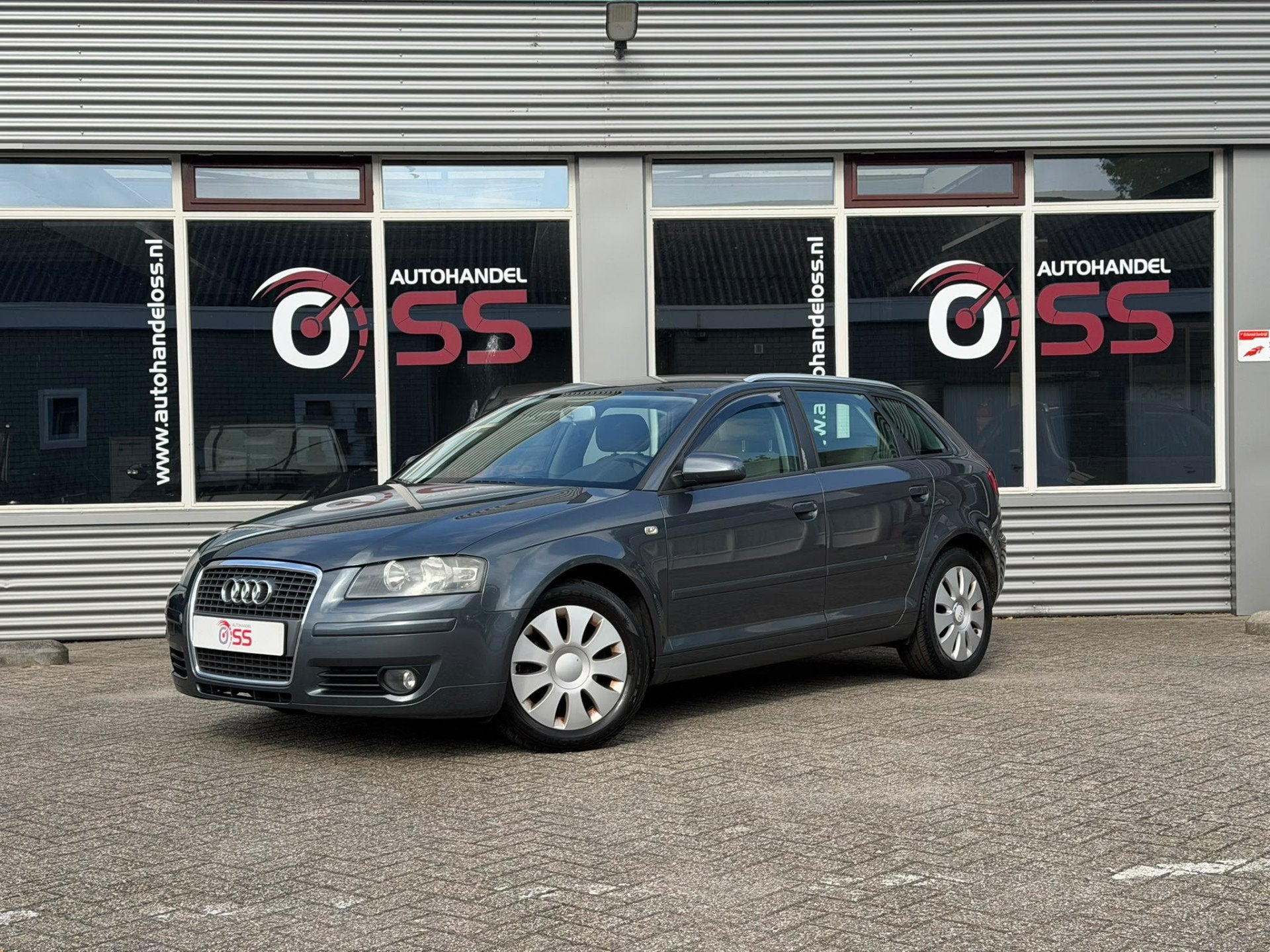Audi A3 Sportback 1.6 Attraction Pro Line Business | AIRCO T, Auto's, Voorwielaandrijving, Gebruikt, 4 cilinders, Handgeschakeld