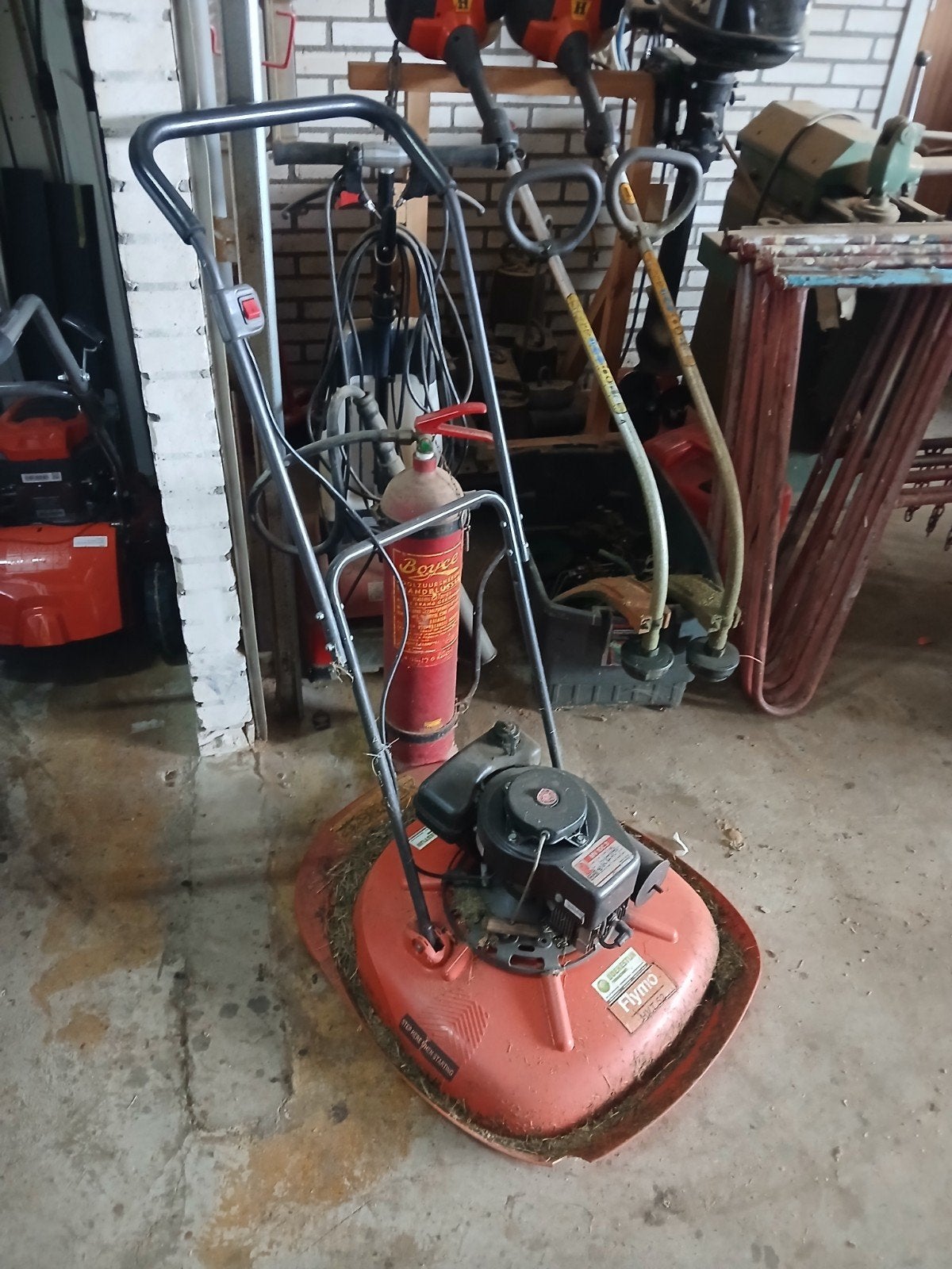 Flymo benzine HVT52, Ophalen, Gebruikt, Flymo, Benzine-grasmaaier