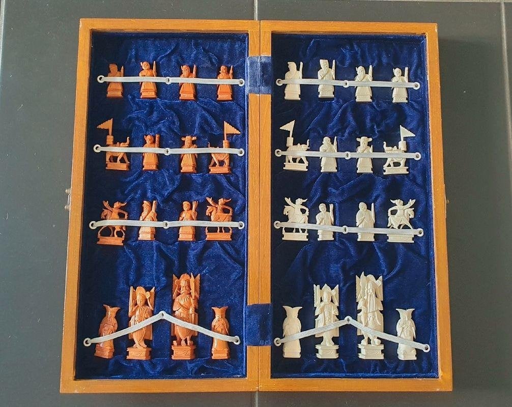 Antiek chess game hong kong, Ophalen of Verzenden