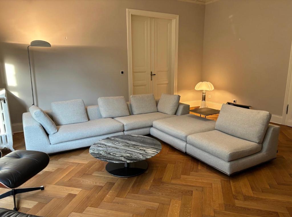 Minotti Hamilton modulaire hoekbank 314x314cm stof cat G, Info@micheldethouars.nl, Minotti, 9723 CA, Ophalen of Verzenden