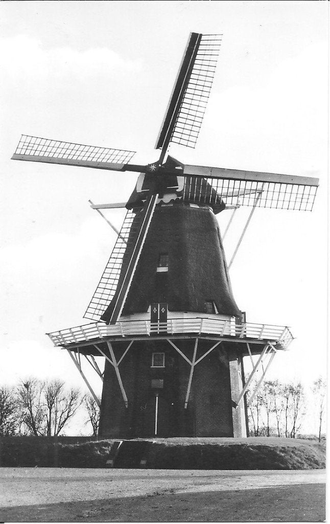 Ansichtkaart Metslawier, korenmolen "Ropta" (foto dec. 1974), Verzamelen, Ophalen of Verzenden, 1960 tot 1980, Ongelopen, Friesland