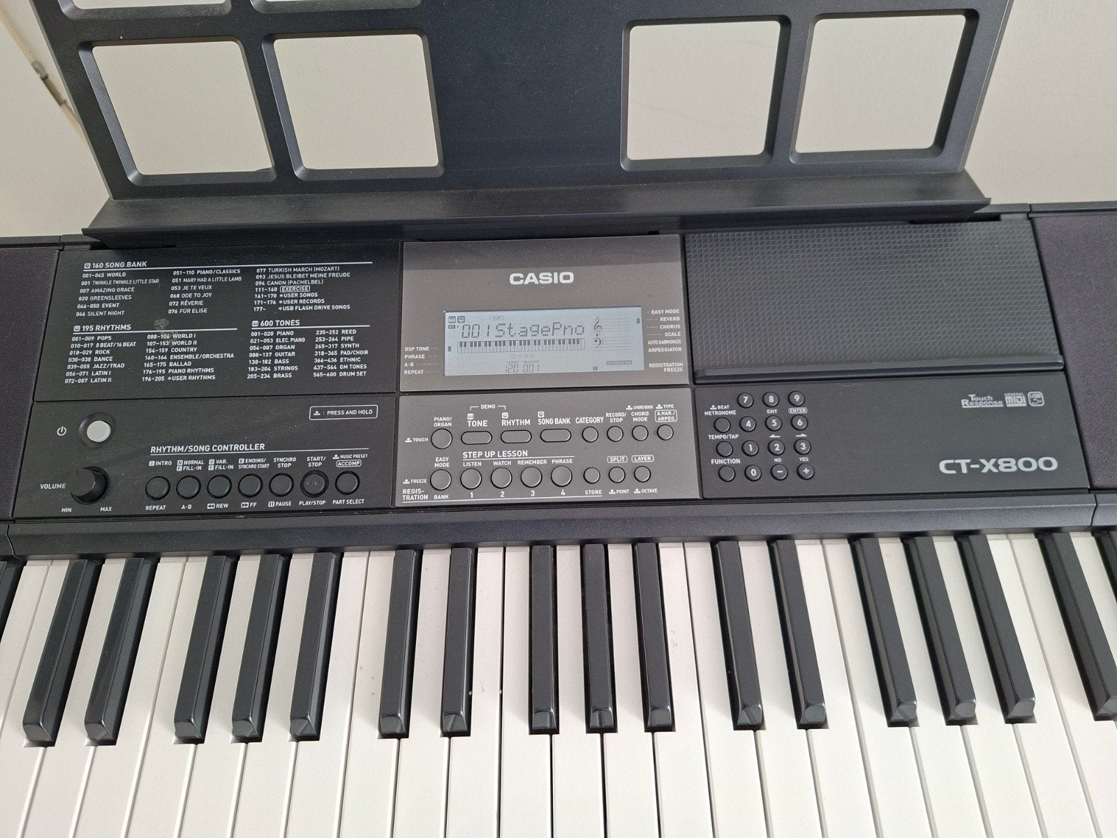Casio CT-X800 Keyboard - Zo goed als nieuw, Muziek en Instrumenten, Ophalen, Casio, 61 toetsen, Aanslaggevoelig