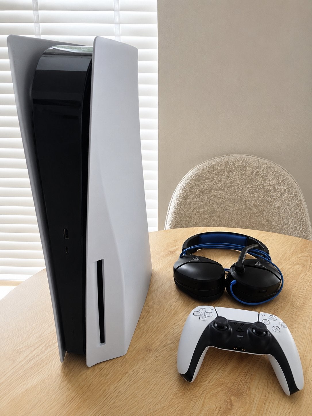 PlayStation 5 Disc Edition + Turtle Beach Headset, Spelcomputers en Games, Spelcomputers | Sony PlayStation 5, Zo goed als nieuw