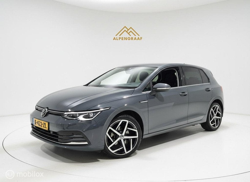Volkswagen Golf 1.5 eTSI Style 150PK Head-up|ACC|Camera|Sfee, Auto's, Euro 6, 4 cilinders, 150 pk, Alcantara