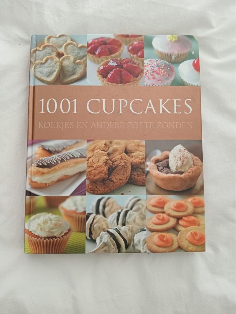 1001 cupcakes, koekjes en andere zoete zonden, Ophalen of Verzenden, Zo goed als nieuw
