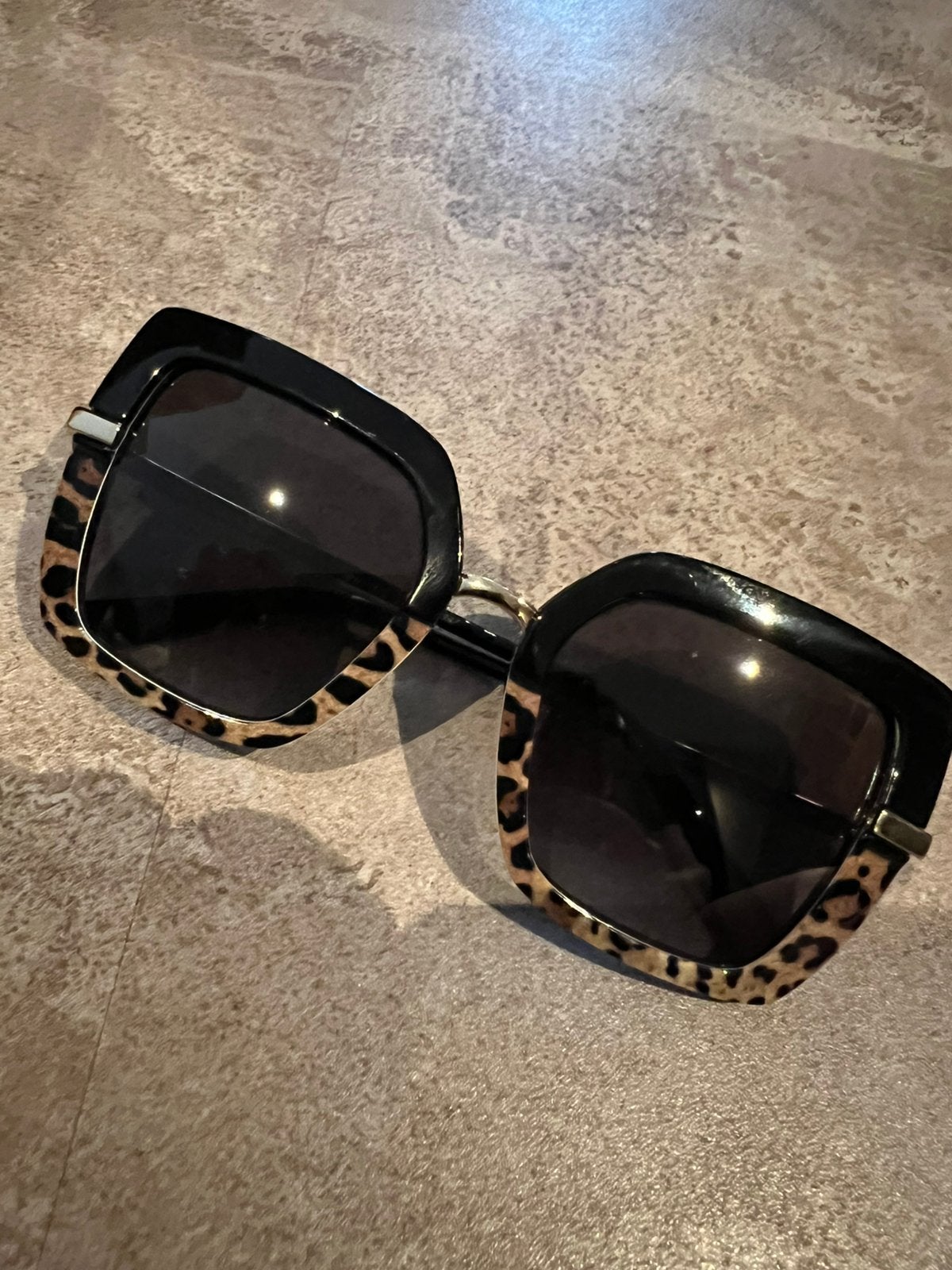 Dolce&Gabbana zonnebril met print origineel zgan, Sieraden, Tassen en Uiterlijk, Zonnebrillen en Brillen | Dames, Zwart, G, Ophalen of Verzenden
